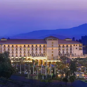 Sheraton Addis, A Luxury Collection Hotel, 5* Adís Abeba